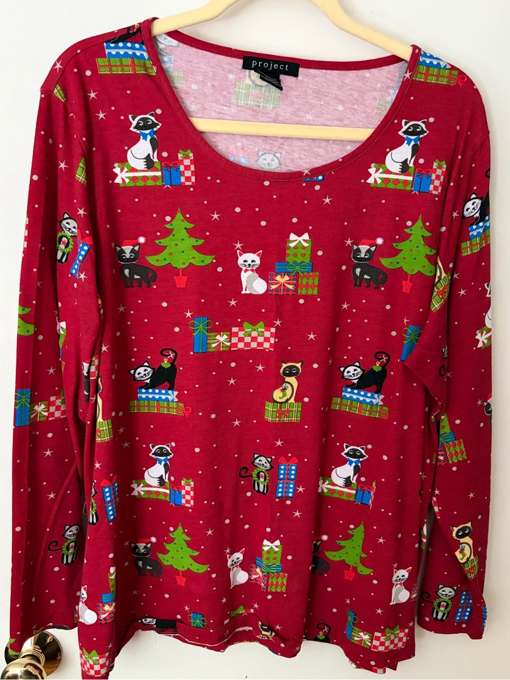 Project long sleeve holiday cat tee